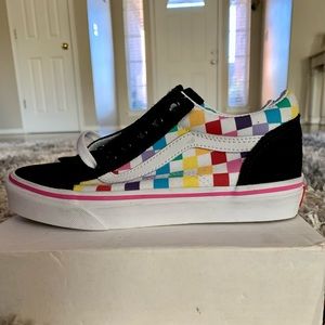 VANS Rainbow Old Skool Checkerboard Shoes - Kid's Size 13